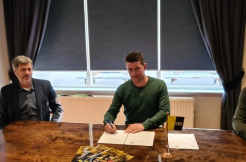 Tekenen contract hoofdtrainer Willem Mulderij