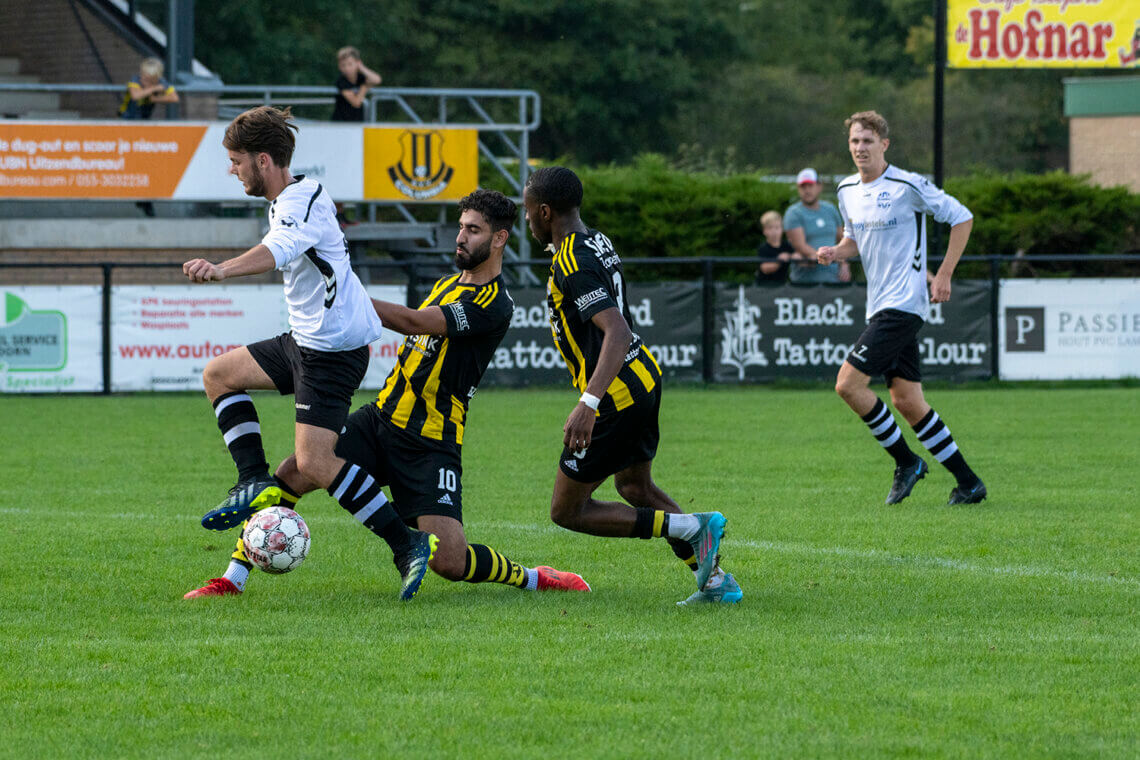 Columbia naar volgende ronde beker