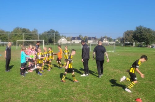 Strijders JM010-1 blijven in bloedvorm en winnen weer