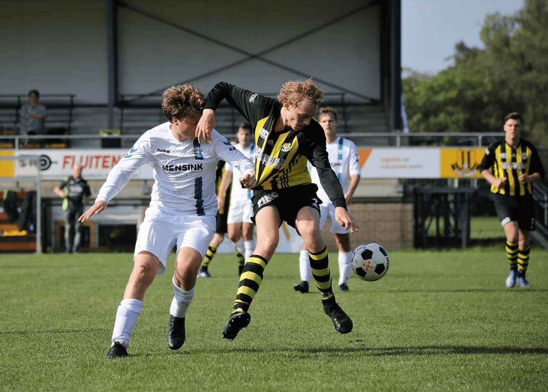 Columbia 2 verliest van SDC ’12 2 - [Archief]